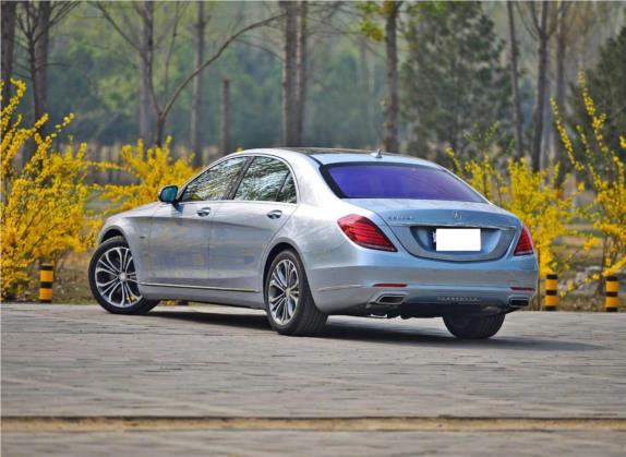 奔驰S级新能源 2016款 S 500 e L 外观   斜后