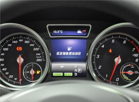 奔驰GLE新能源 2017款 GLE 500e 4MATIC 中控类   仪表盘