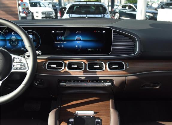 奔驰GLE新能源 2021款 GLE 350 e 4MATIC 智享版 中控类   中控台