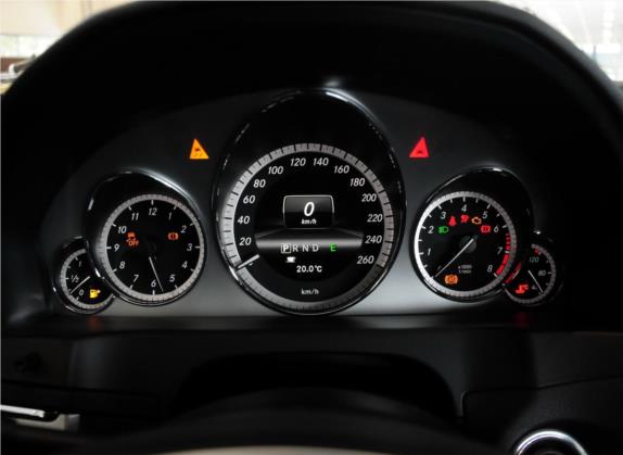 奔驰E级(进口) 2012款 E 200 CGI Coupe 中控类   仪表盘