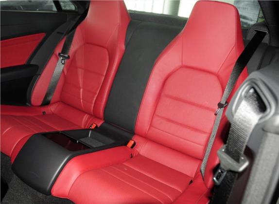 奔驰E级(进口) 2014款 E 400 轿跑版 车厢座椅   后排空间