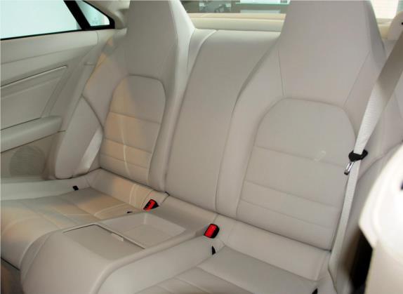奔驰E级(进口) 2014款 E 320 轿跑版 车厢座椅   后排空间
