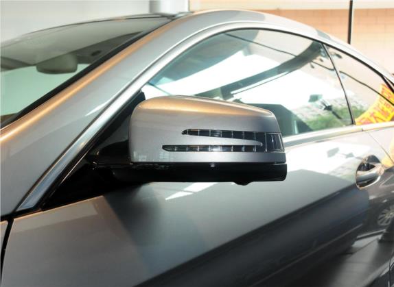 奔驰E级(进口) 2014款 E 320 轿跑版 外观细节类   外后视镜