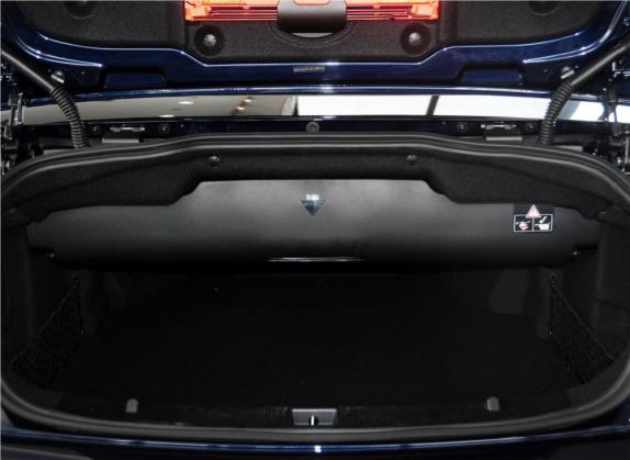 奔驰E级(进口) 2014款 E 260 敞篷轿跑车 车厢座椅   后备厢