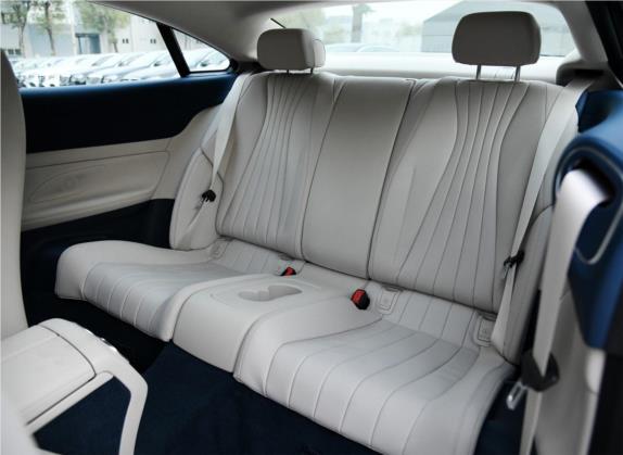 奔驰E级(进口) 2019款 E 300 轿跑车 车厢座椅   后排空间