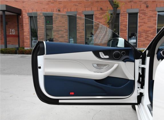 奔驰E级(进口) 2019款 E 300 轿跑车 车厢座椅   前门板