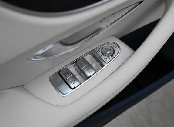 奔驰E级(进口) 2019款 E 300 轿跑车 车厢座椅   门窗控制