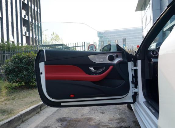 奔驰E级(进口) 2020款 E 260 敞篷轿跑车 车厢座椅   前门板