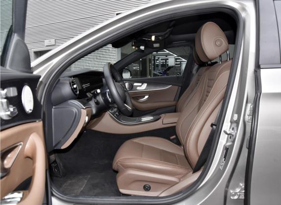 奔驰E级(进口) 2021款 改款 E 300 运动版 车厢座椅   前排空间