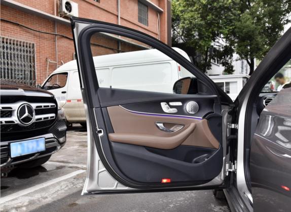 奔驰E级(进口) 2021款 改款 E 300 运动版 车厢座椅   前门板