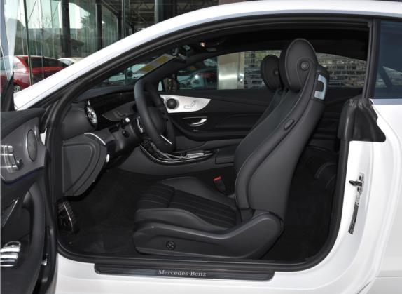 奔驰E级(进口) 2021款 改款 E 260 轿跑车 车厢座椅   前排空间