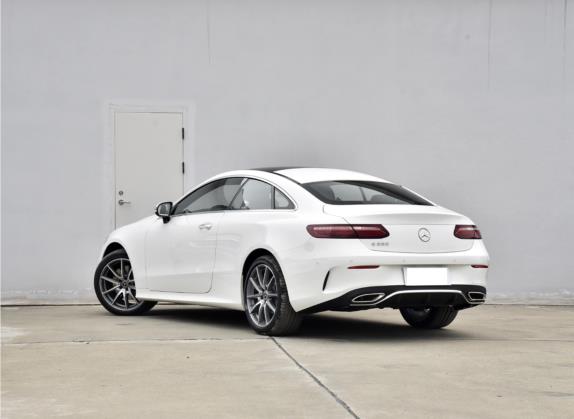 奔驰E级(进口) 2023款 E 260 轿跑车 外观   斜后