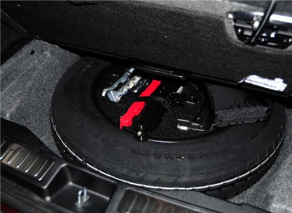 奔驰GL级 2013款 GL 500 4MATIC 其他细节类   备胎