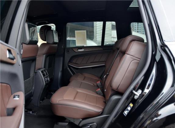 奔驰GL级 2013款 GL 500 4MATIC 车厢座椅   后排空间