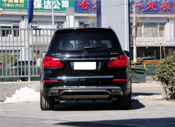 奔驰GL级 2014款 GL 400 4MATIC动感型 外观   正后