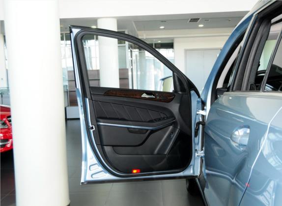 奔驰GL级 2014款 GL 350 CDI 4MATIC 车厢座椅   前门板