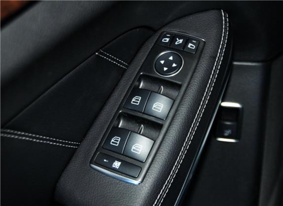 奔驰GL级 2014款 GL 350 CDI 4MATIC 车厢座椅   门窗控制