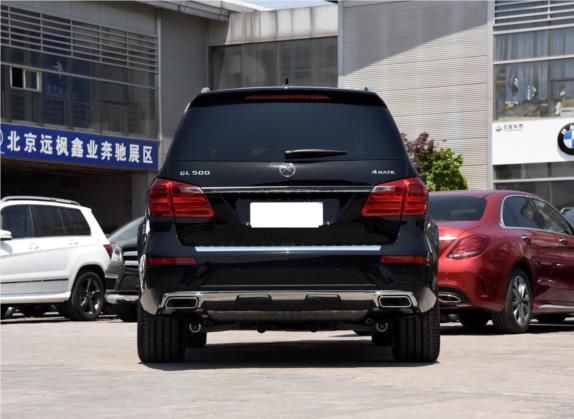 奔驰GL级 2015款 GL 500 4MATIC 外观   正后