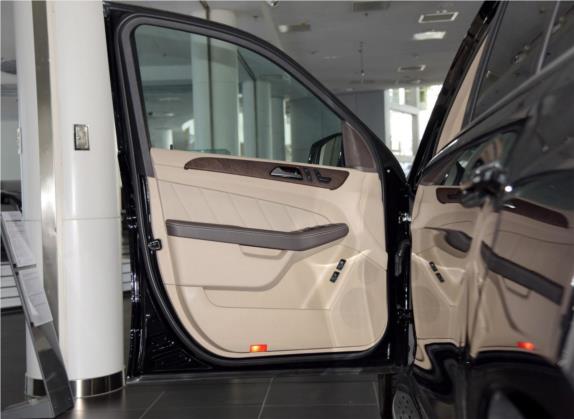 奔驰GL级 2015款 GL 400 4MATIC动感型 车厢座椅   前门板