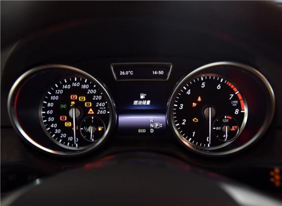 奔驰GL级 2015款 GL 400 4MATIC动感型 中控类   仪表盘