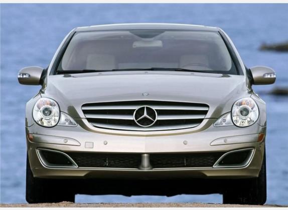 奔驰R级 2006款 R 500 4MATIC 外观   正前