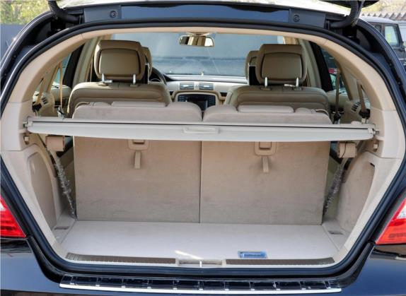 奔驰R级 2010款 R 500 L 4MATIC 车厢座椅   后备厢