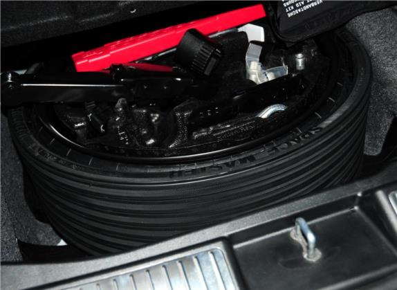 奔驰R级 2011款 R 300 L 豪华型 其他细节类   备胎