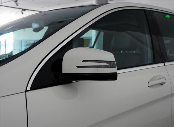 奔驰R级 2011款 R 300 L 豪华型 外观细节类   外后视镜