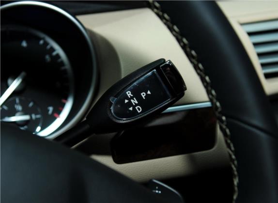 奔驰R级 2011款 R 350 L 4MATIC 中控类   挡把