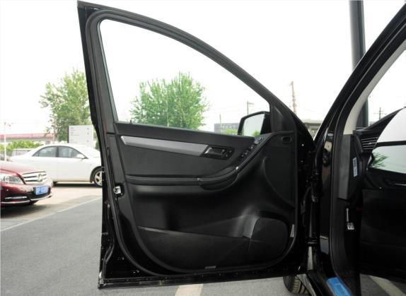 奔驰R级 2014款 R 320 4MATIC 商务型 车厢座椅   前门板