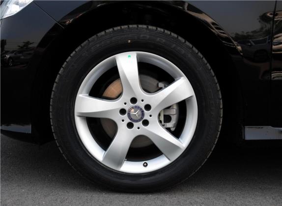 奔驰R级 2014款 R 320 4MATIC 豪华型 其他细节类   前轮