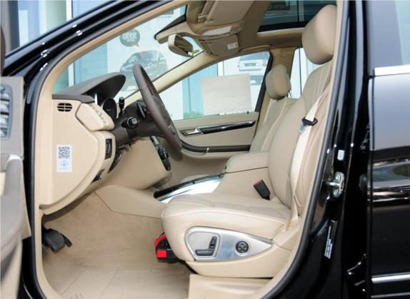 奔驰R级 2014款 R 320 4MATIC 豪华型 车厢座椅   前排空间