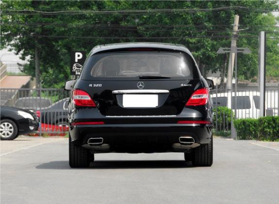 奔驰R级 2014款 R 320 4MATIC 豪华型 外观   正后