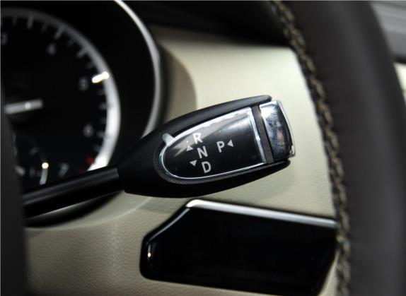 奔驰R级 2014款 R 320 4MATIC 豪华型 中控类   挡把
