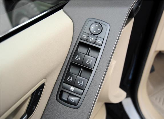 奔驰R级 2014款 R 320 4MATIC 豪华型 车厢座椅   门窗控制