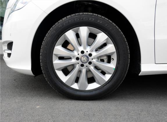 奔驰R级 2014款 R 400 4MATIC 豪华型 其他细节类   前轮