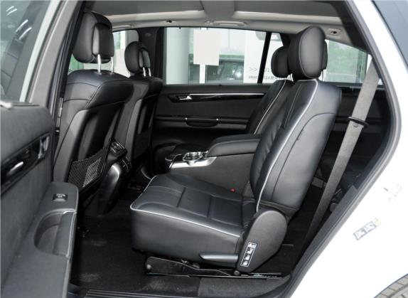 奔驰R级 2014款 R 400 4MATIC 豪华型 车厢座椅   后排空间