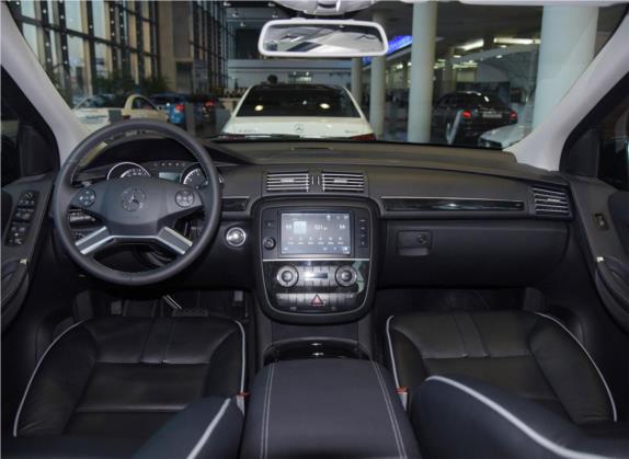 奔驰R级 2015款 R 320 4MATIC 豪华型 中控类   中控全图