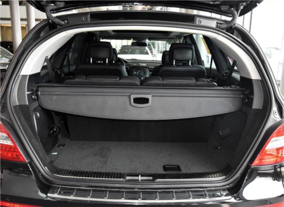 奔驰R级 2015款 R 400 4MATIC 商务型 车厢座椅   后备厢