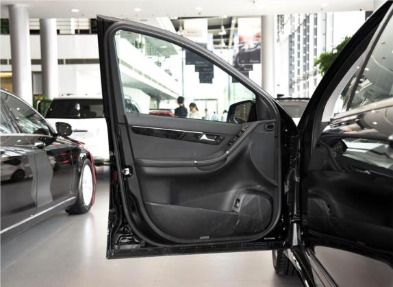 奔驰R级 2015款 R 400 4MATIC 商务型 车厢座椅   前门板