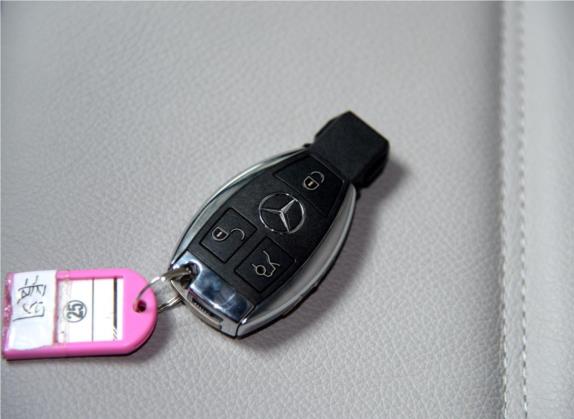 奔驰R级 2015款 R 400 4MATIC 豪华型 其他细节类   钥匙