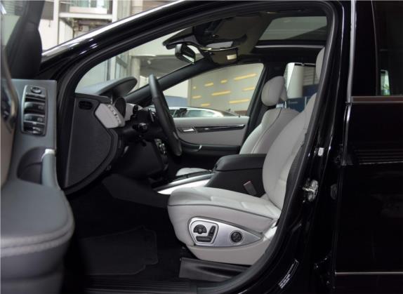 奔驰R级 2015款 R 400 4MATIC 豪华型 车厢座椅   前排空间