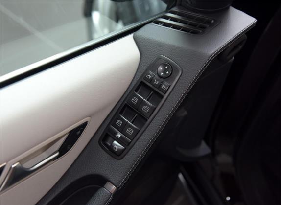 奔驰R级 2015款 R 400 4MATIC 豪华型 车厢座椅   门窗控制
