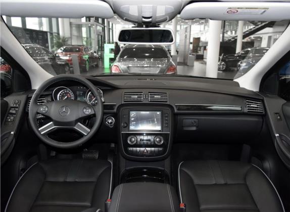 奔驰R级 2017款 R 320 4MATIC 商务型臻藏版 中控类   中控全图