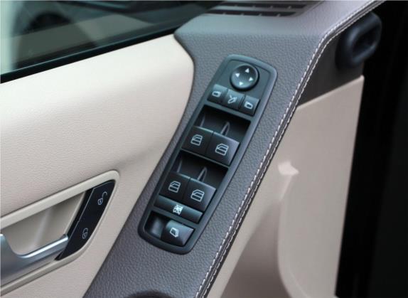 奔驰R级 2017款 R 400 4MATIC 臻藏版 车厢座椅   门窗控制