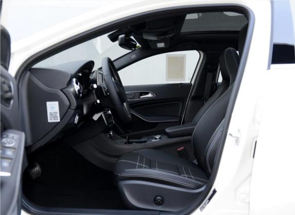 奔驰A级(进口) 2015款 A 200 时尚型 车厢座椅   前排空间