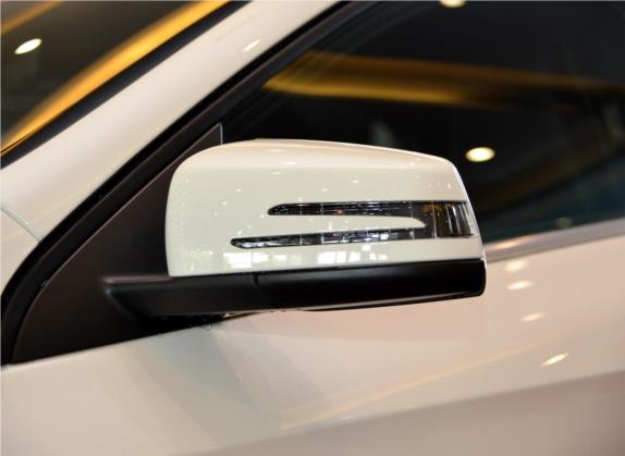 奔驰A级(进口) 2015款 A 180 标准型 外观细节类   外后视镜