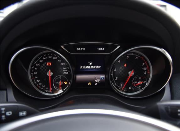 奔驰A级(进口) 2017款 A 200 极地限量版 中控类   仪表盘