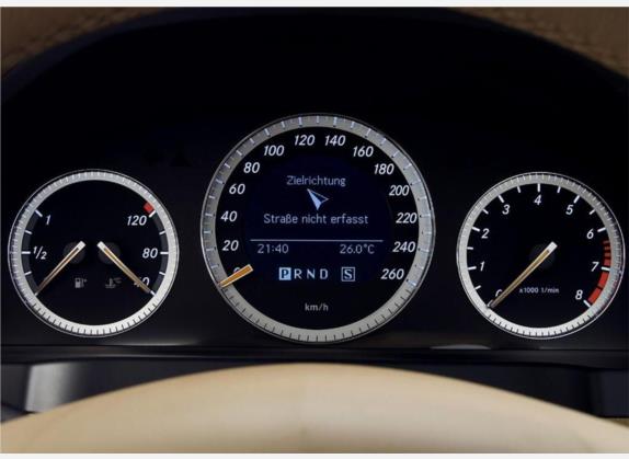奔驰C级(进口) 2008款 C 350 中控类   仪表盘