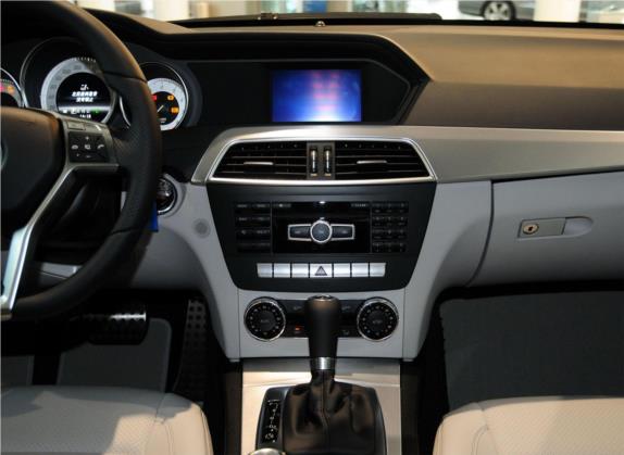 奔驰C级(进口) 2013款 C 180 轿跑版 中控类   中控台